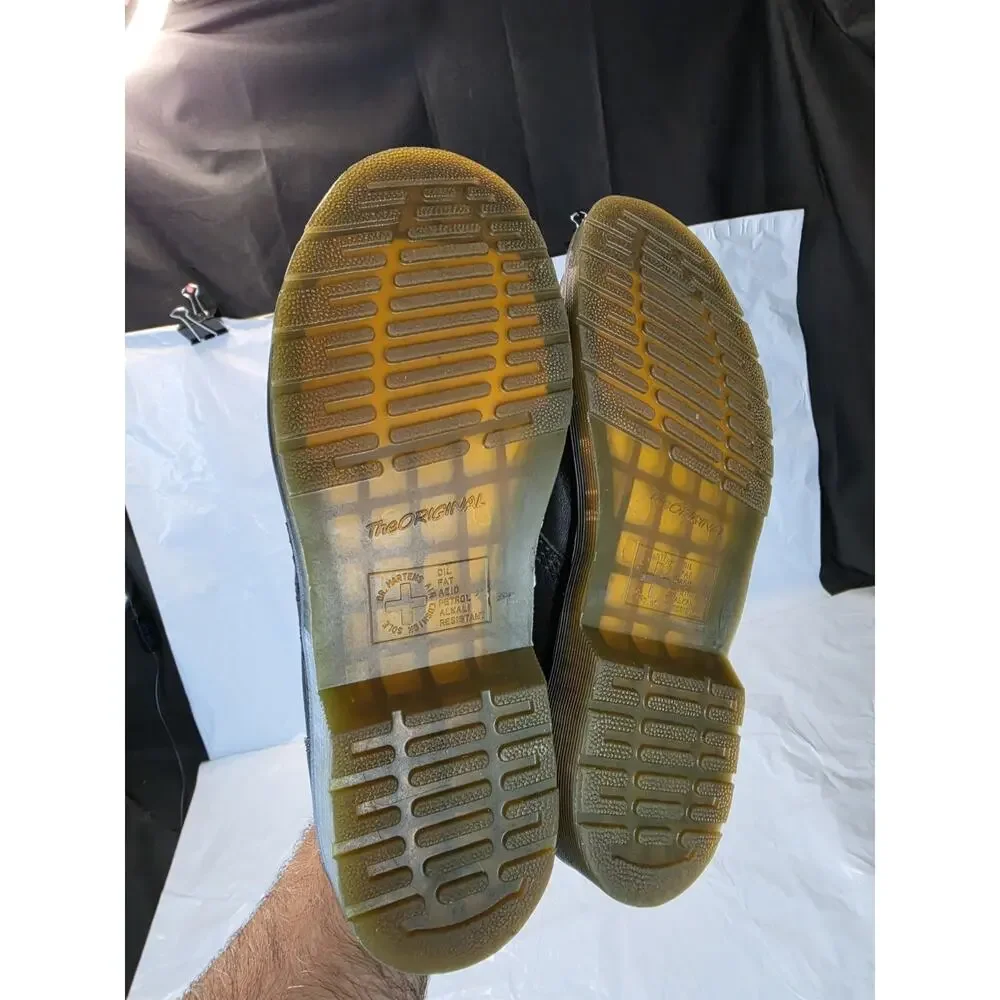 Dr. Martens Shoes Boots Leather Oxford Men's Casual SIZE 10 Slip Resistant shoe